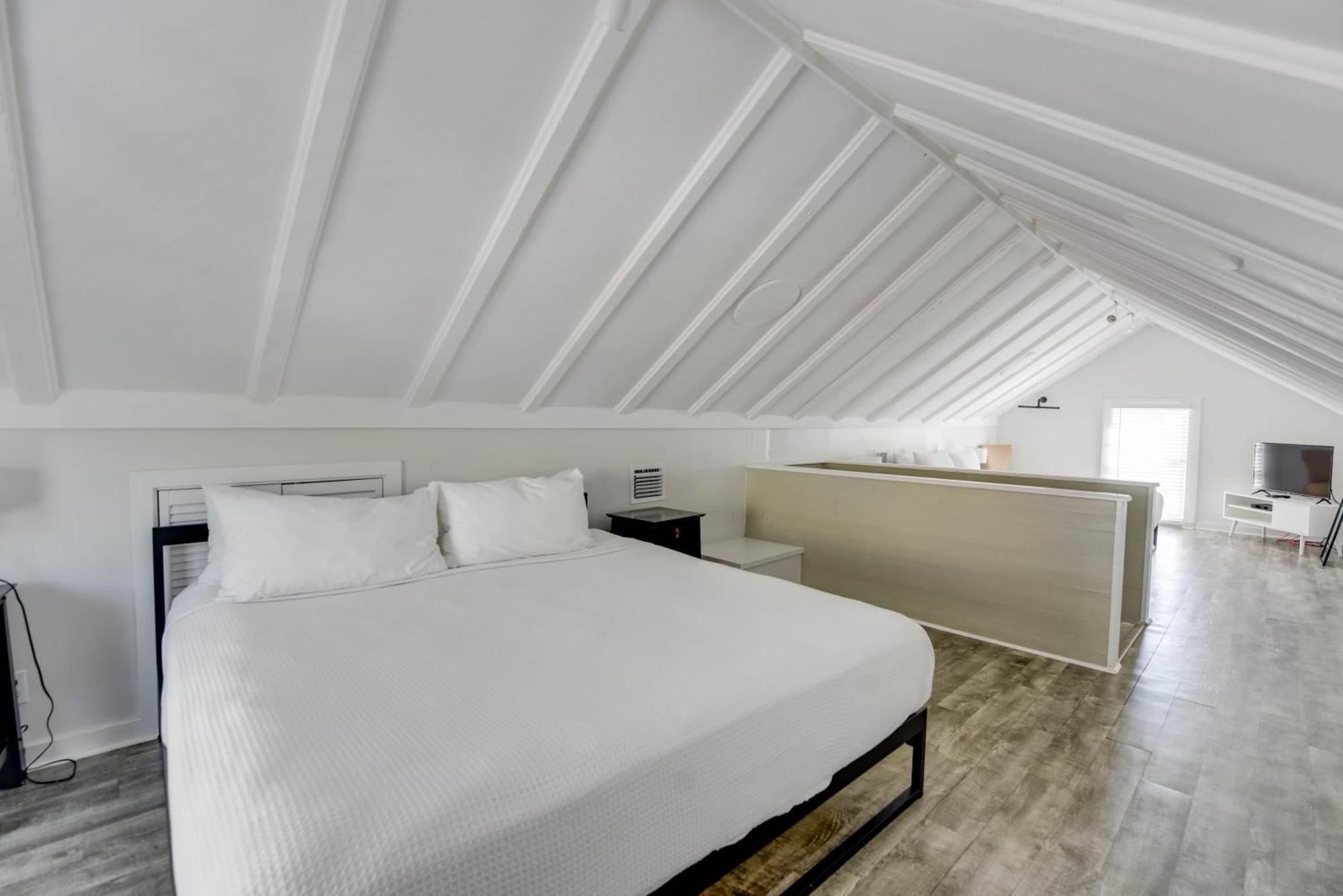 Apartmán The Collins On Duval Key West Exteriér fotografie